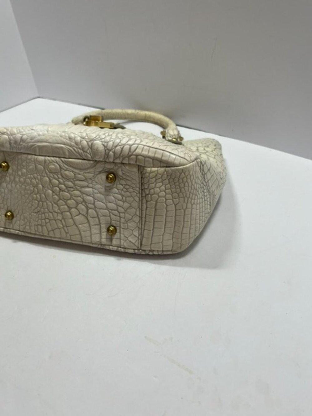 Brahmin Melbourne Croc-Embossed Leather Satchel Vanilla Beige w/Gold Hardware - Picture 5 of 13
